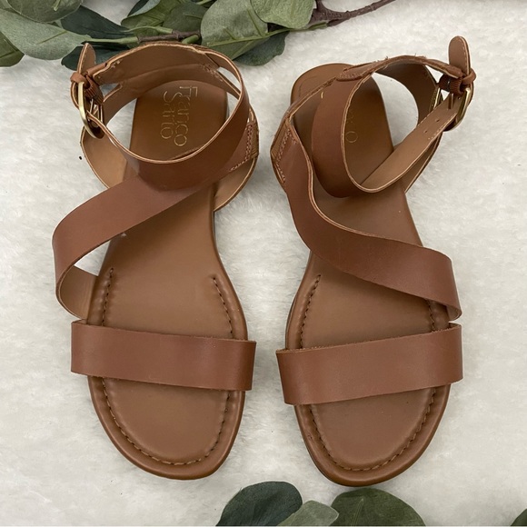 franco sarto gustar flat sandals